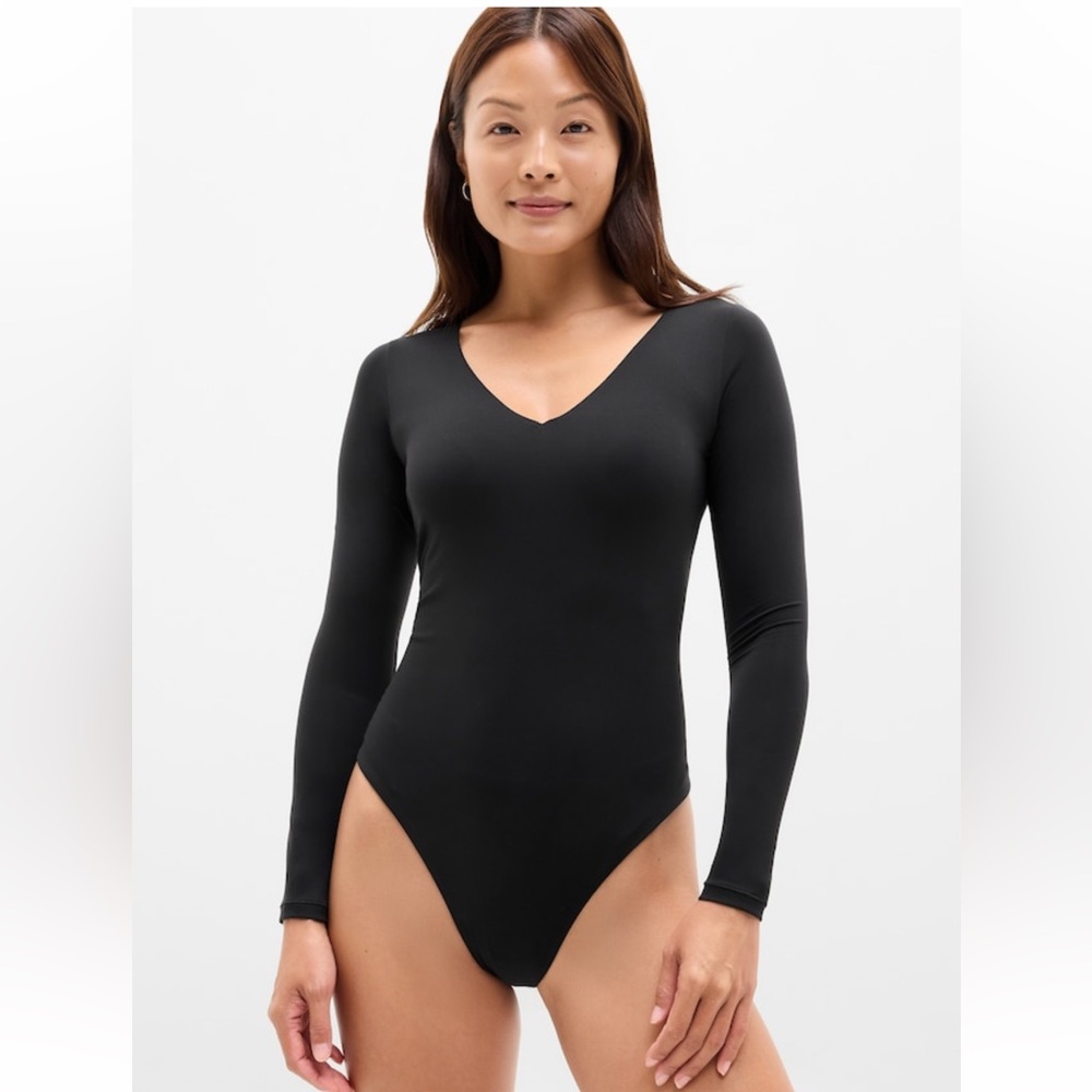 Athleta vitaform plunge long sleeve bodysuit BODYMOVE black small s nwt